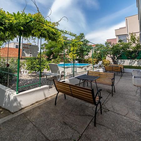 Apartments Turtle Gardens Makarska Eksteriør billede