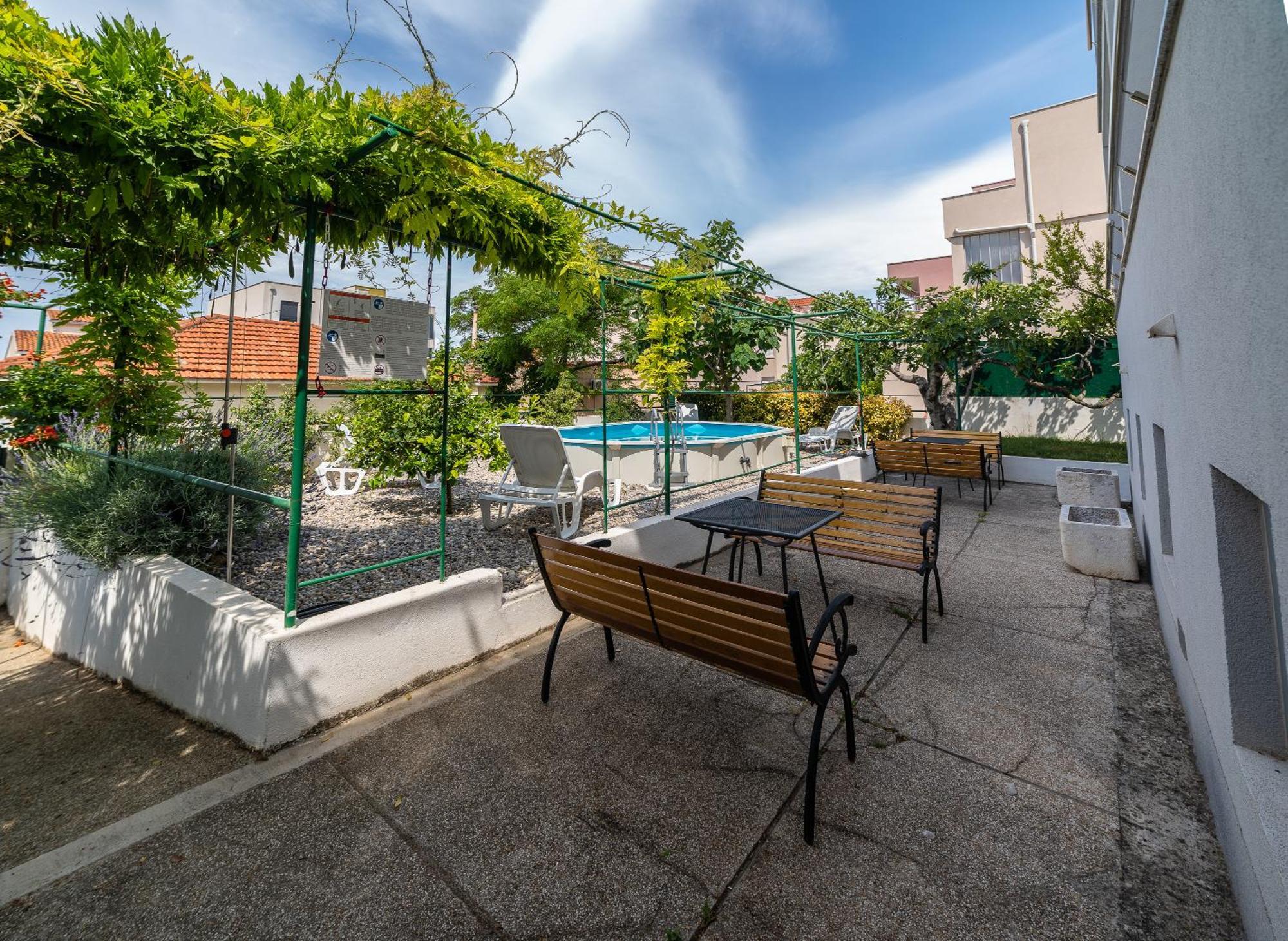 Apartments Turtle Gardens Makarska Eksteriør billede